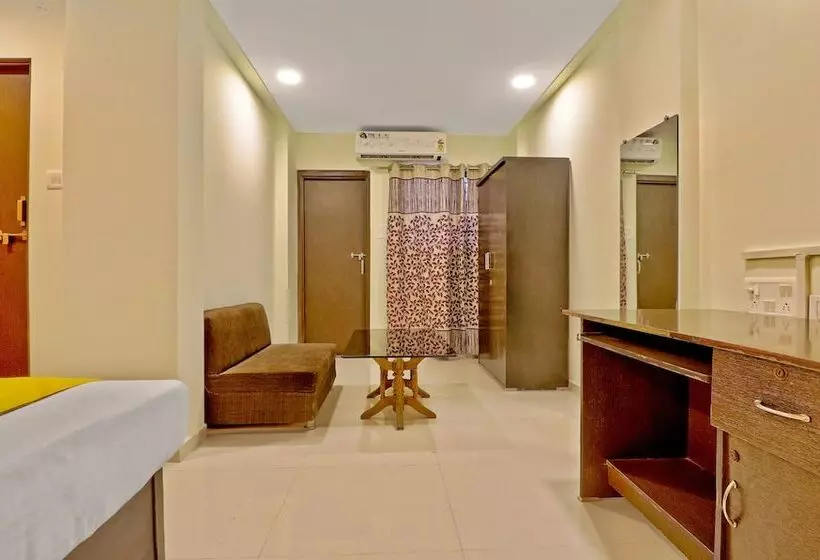 Itsy Hotels Carnival Inn