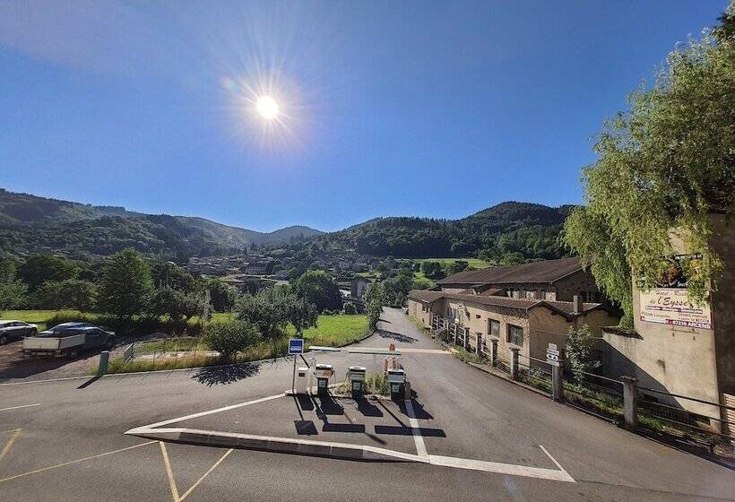 Отель Le Montagnard