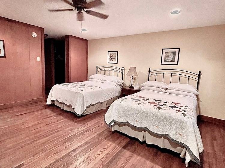 Отель New Hope Lodge