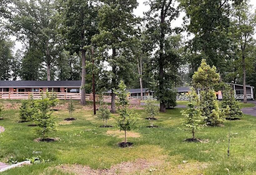 Отель New Hope Lodge