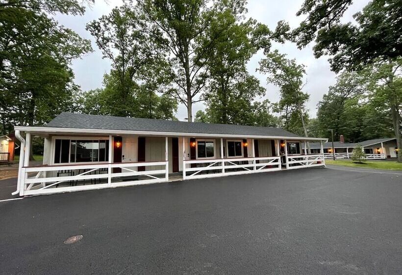 Отель New Hope Lodge