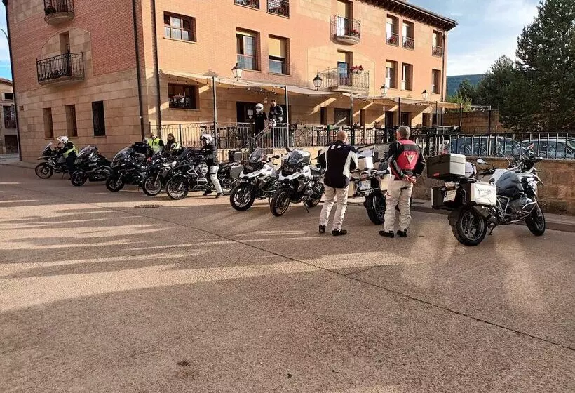 ホテル Rural Villa De Vinuesa