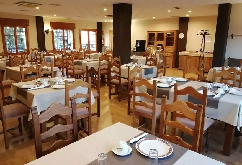 ホテル Rural Villa De Vinuesa