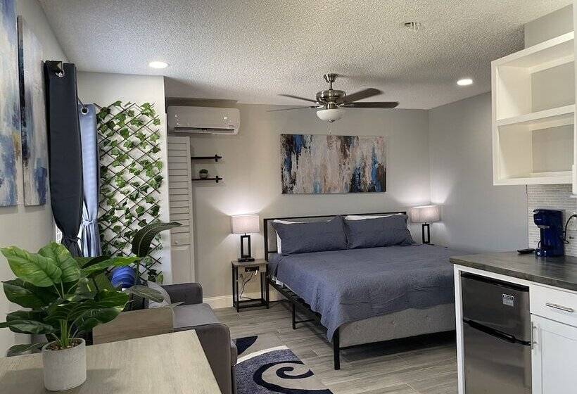 酒店 Sunny Palms Inn