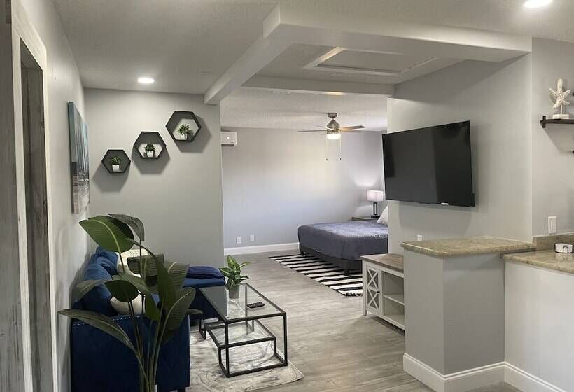 酒店 Sunny Palms Inn