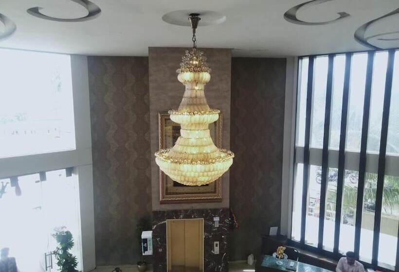 Hotel Udayanraje Palace