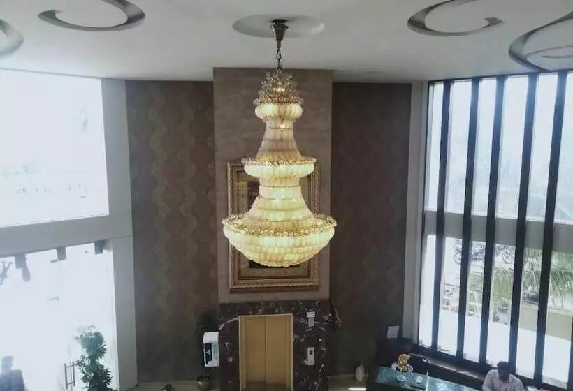 ホテル Udayanraje Palace