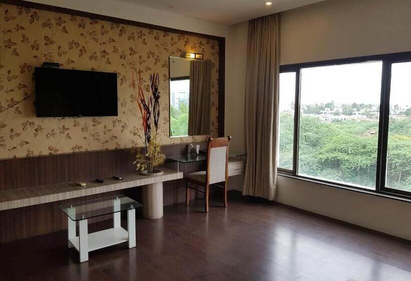 Hotel Udayanraje Palace