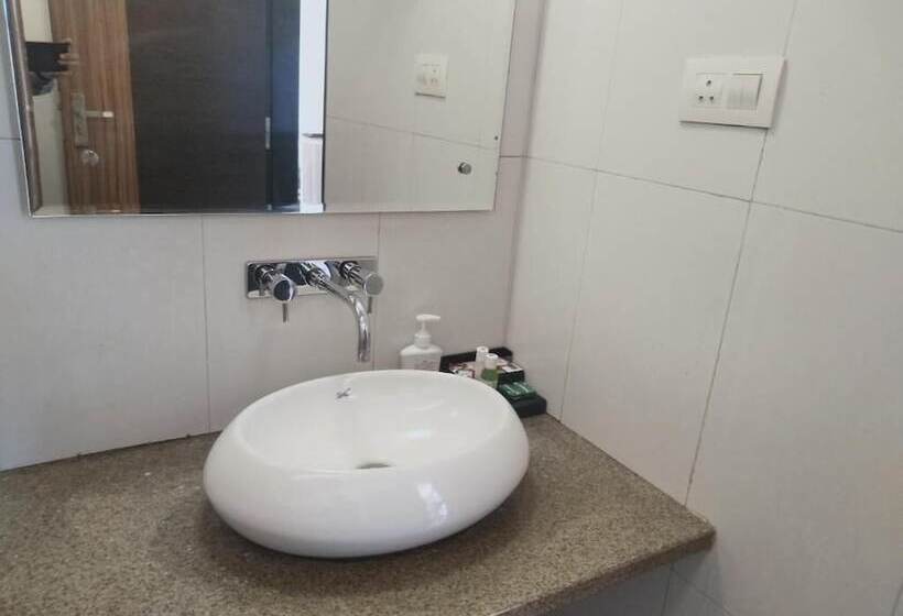 Hotel Udayanraje Palace