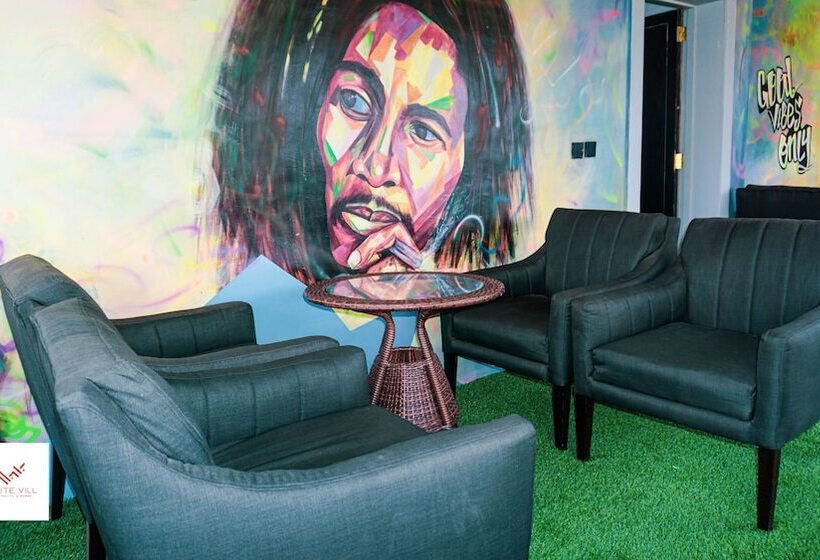 هتل Whitevill Hospitality And Homes