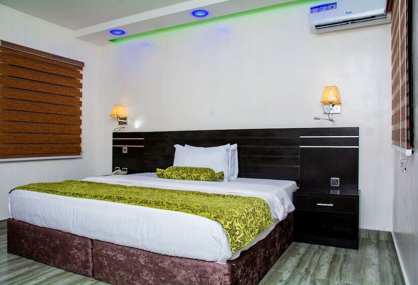 هتل Whitevill Hospitality And Homes