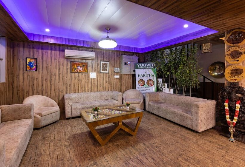 هتل Yogved Hospitality And Resort