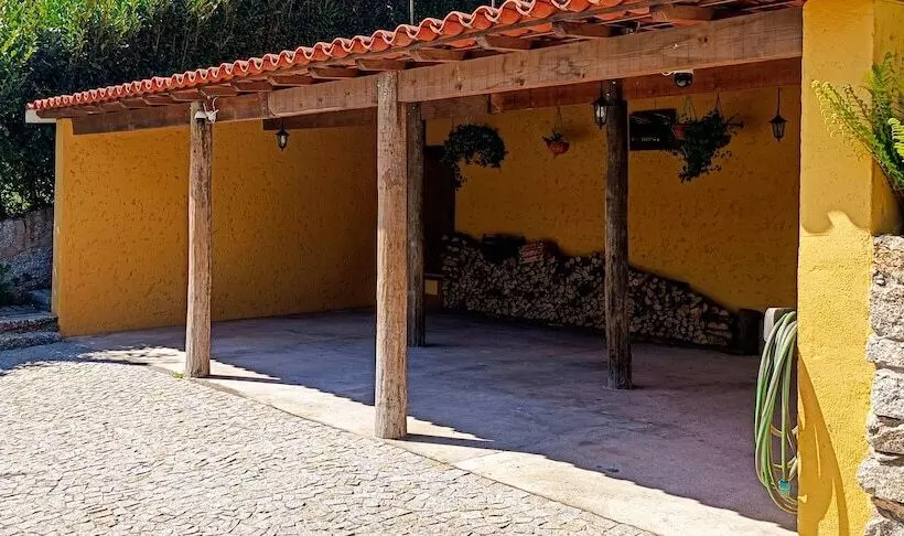 Majatalo Casa Da Benfeitoria