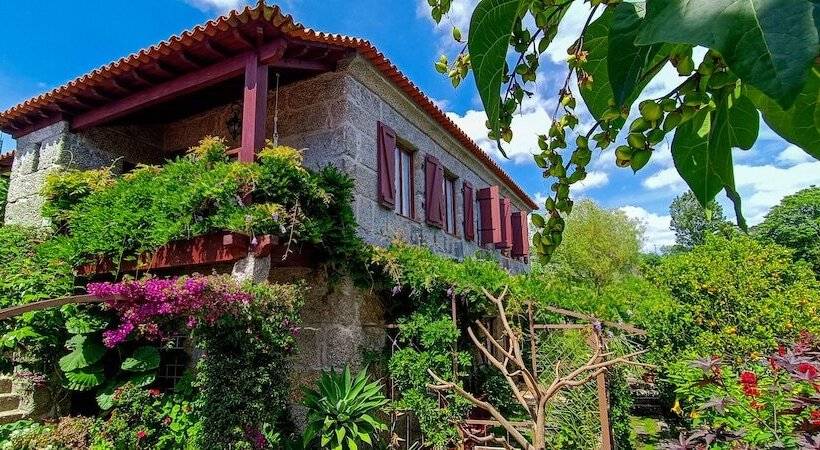 پانسیون Casa Da Benfeitoria