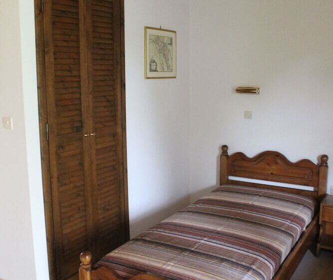 Repose Olive Grove Roda