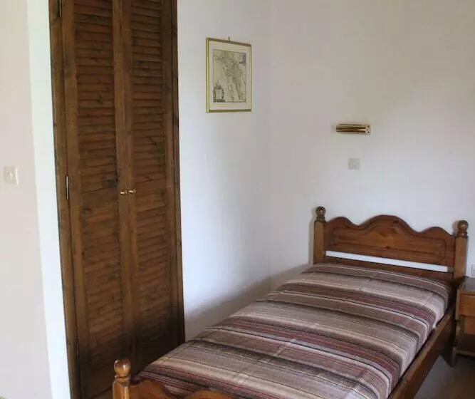 Repose Olive Grove Roda