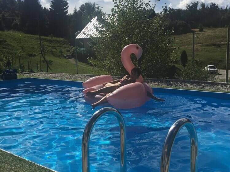 דירת נופש Beautiful 3 Bed House In Crni Lug