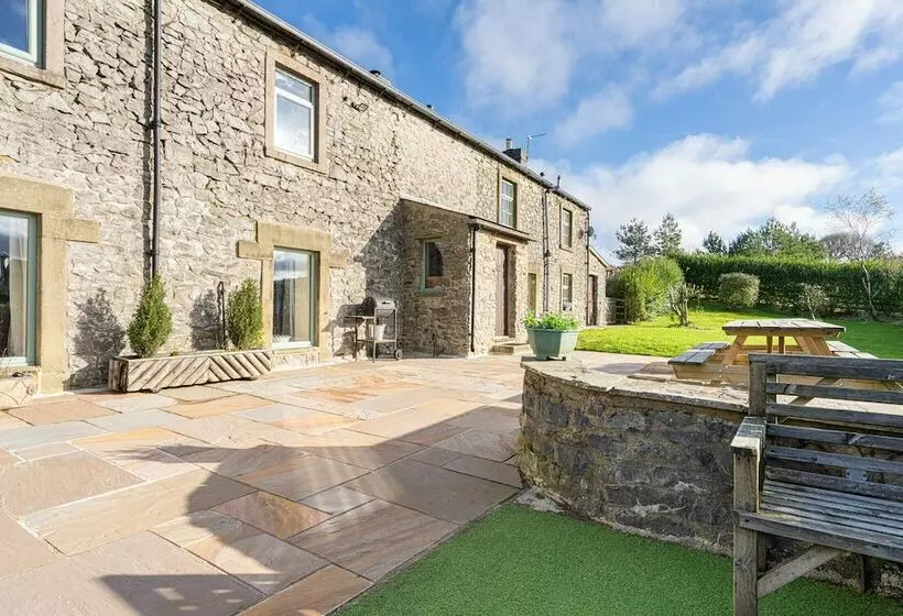Residenssi Hulmes Vale House Sleeps 14 Peak District