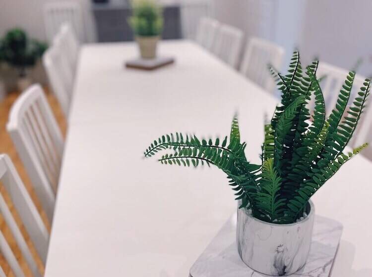 إقامة Stunning 8 Bed House With Sea & Beach Views