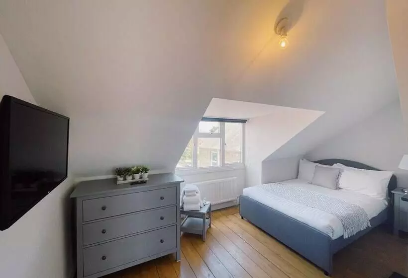 レジデンス Stunning 8 Bed House With Sea & Beach Views