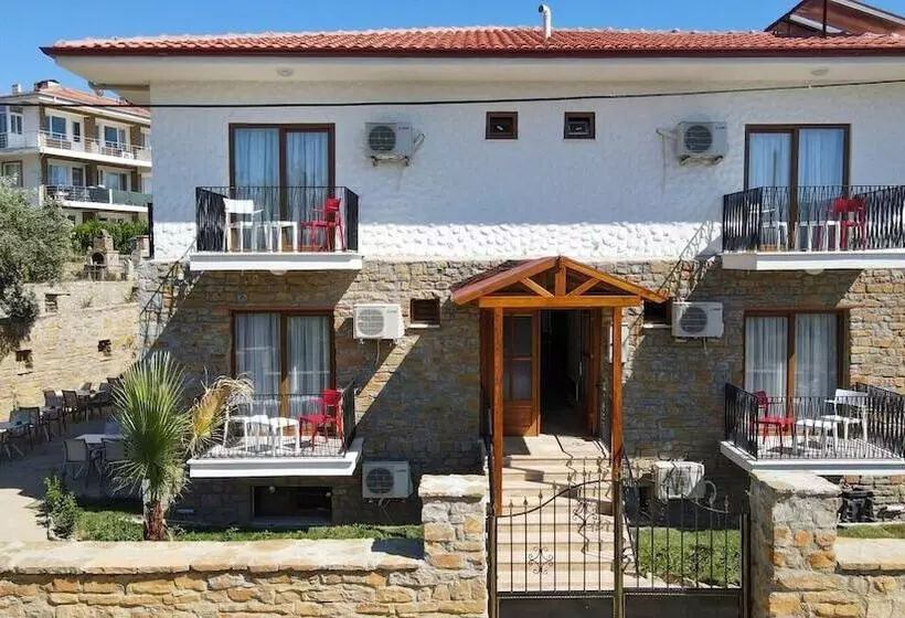 Aamiaismajoitus (B&B) Gökçeada Deep Breath