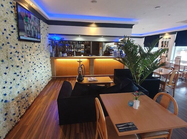 住宿加早餐 Hawk House