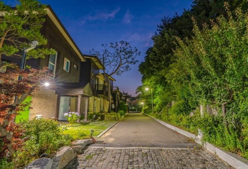 Daebudo Grand Blue Pension