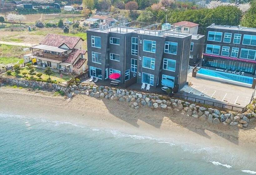 Daebudo Oblique198 Pool Villa Pension