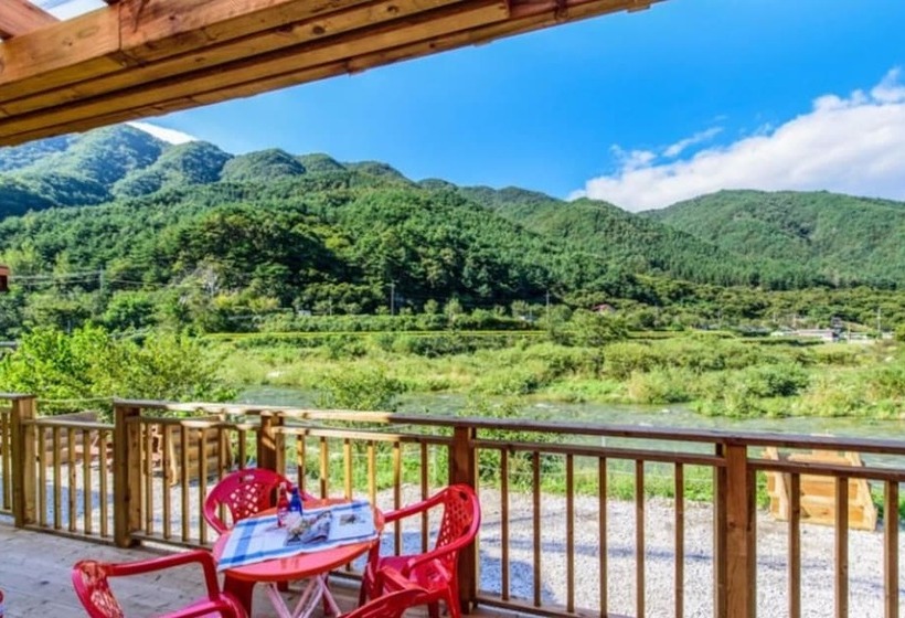 Geochang Windmill Village Pension