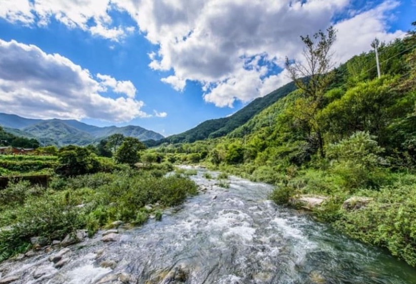 Geochang Windmill Village Pension