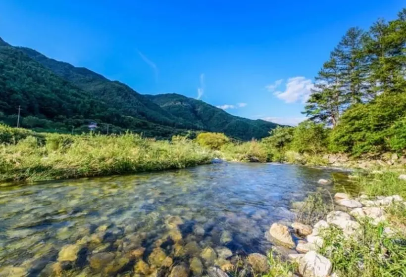 Geochang Windmill Village Pension