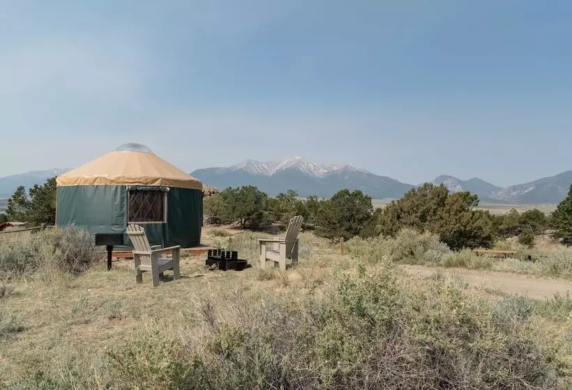 Hotelli Bv Overlook Camp & Lodging