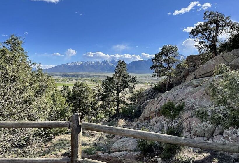 Hotel Bv Overlook Camp & Lodging