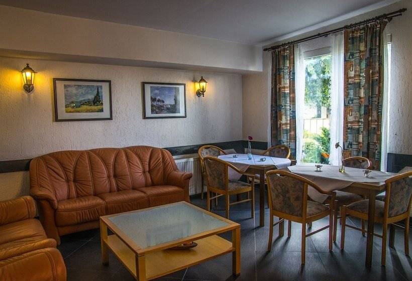 فندق Ciao Hannover