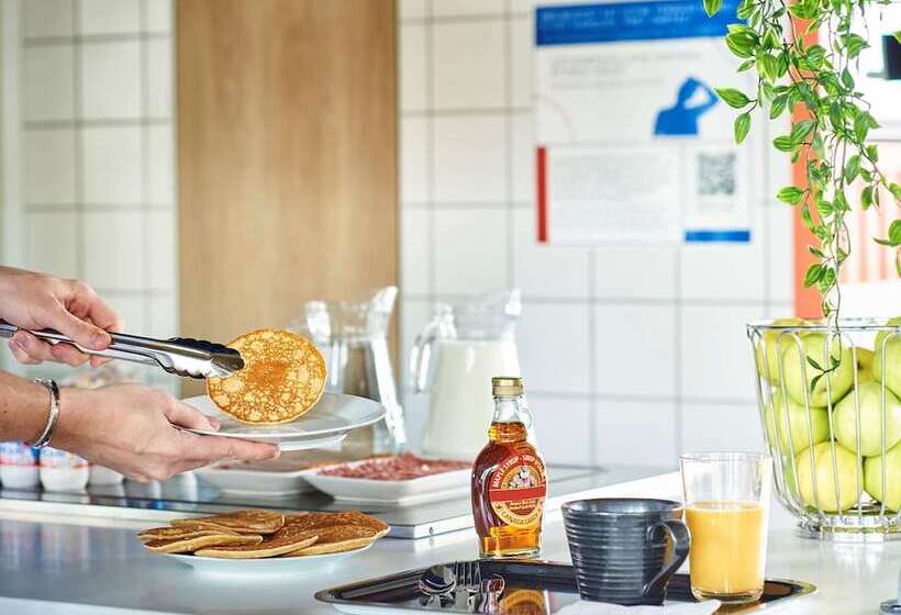 בית מלון כפרי Ibis Budget Nancy Laxou