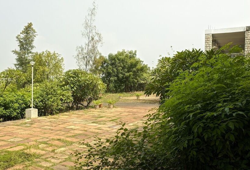 فندق Kanthi Resorts Badami