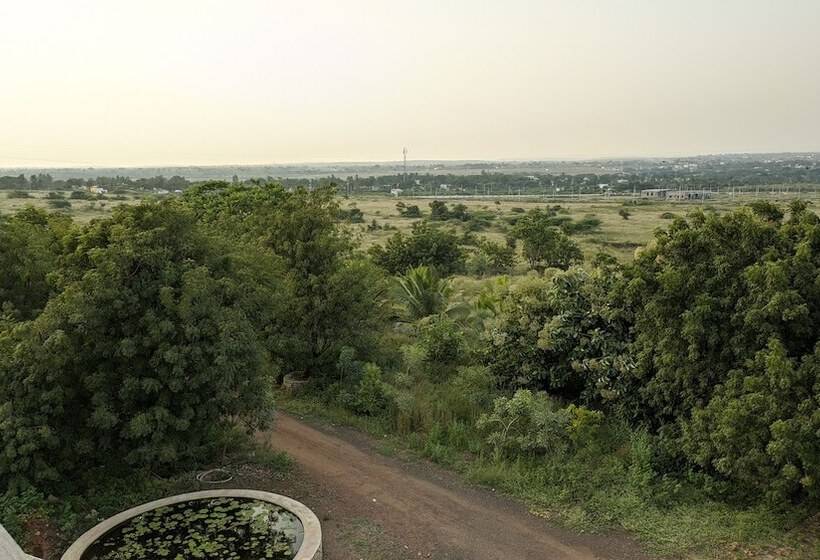 فندق Kanthi Resorts Badami