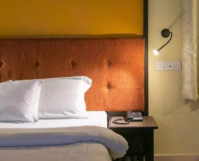 Hotelli Kurja Resort