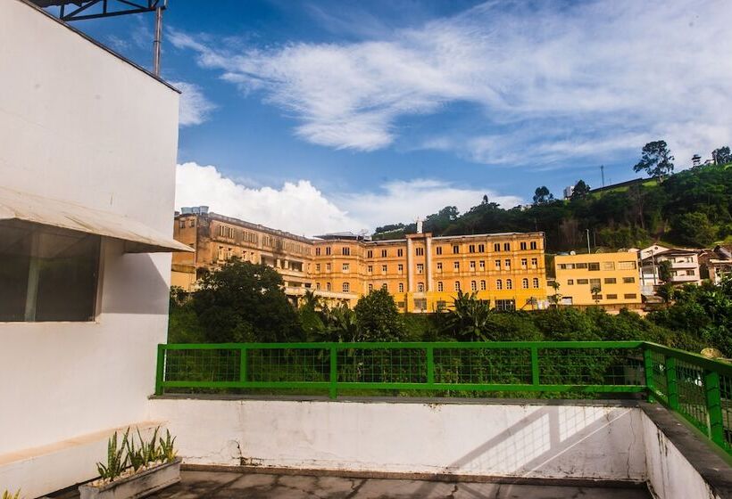 בית מלון כפרי Minas Dor