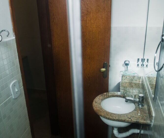 בית מלון כפרי Minas Dor