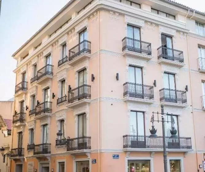 Hotelli Myr Puerta Serranos