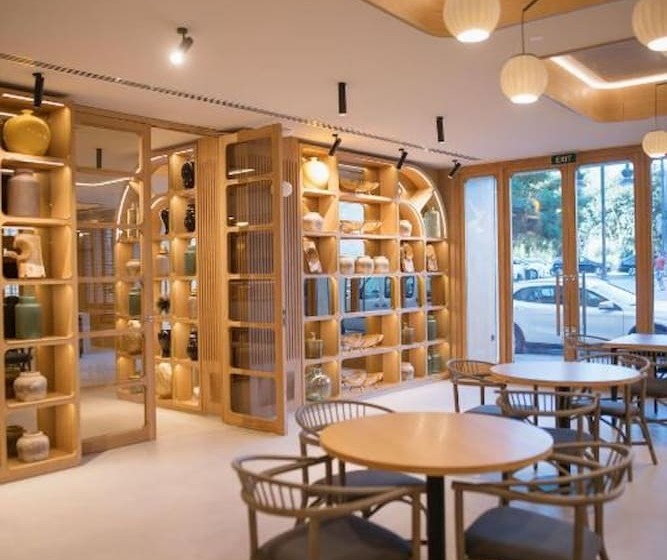 هتل Myr Puerta Serranos