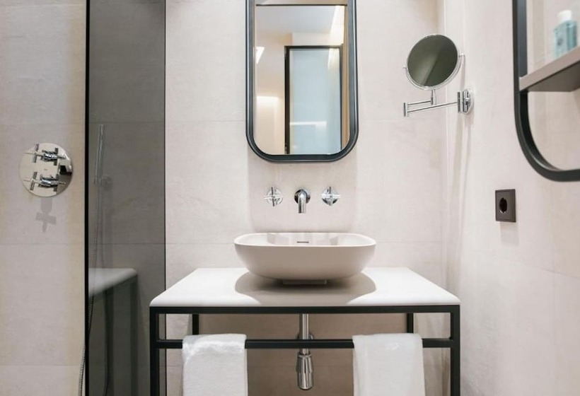 هتل Myr Puerta Serranos