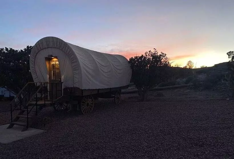 Maaseutuhotelli Grand Canyon Glamping Resort