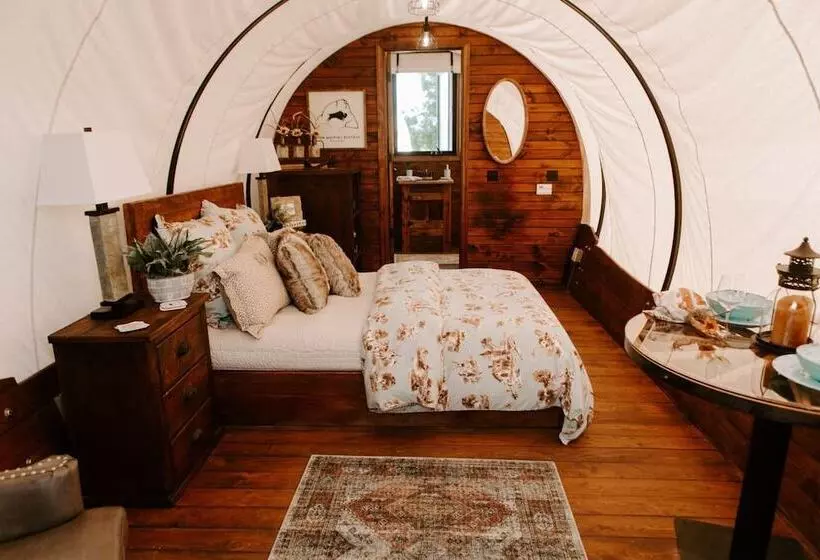 Maaseutuhotelli Grand Canyon Glamping Resort
