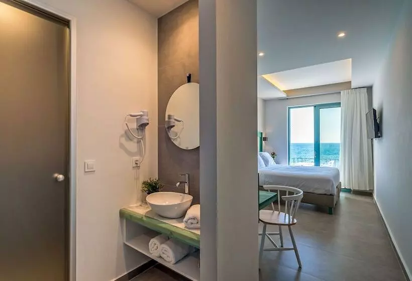 Hotelli Samaria By The Sea