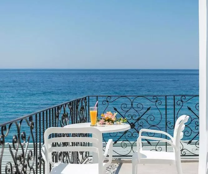 Hotelli Samaria By The Sea