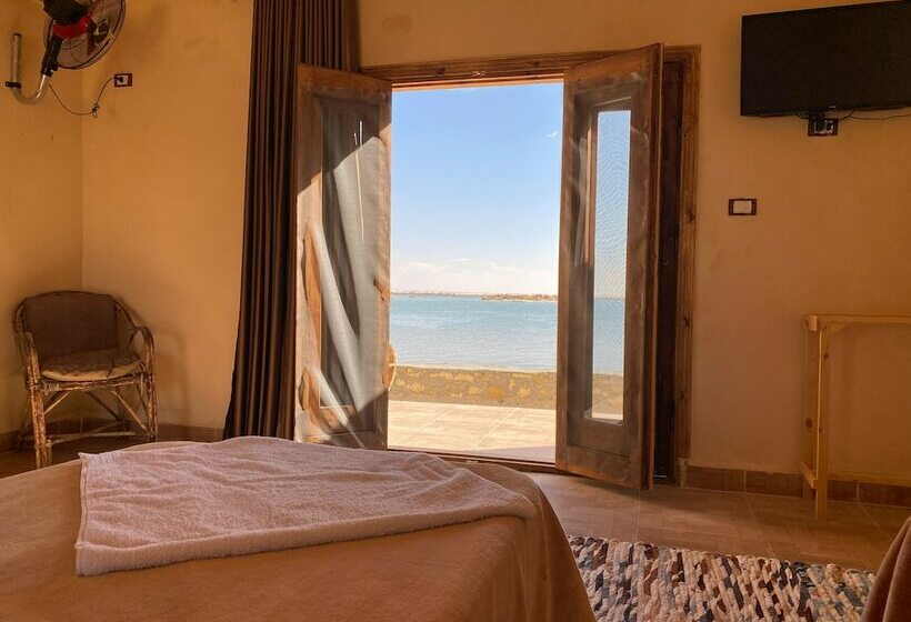 هتل Taghaghien Island Resort