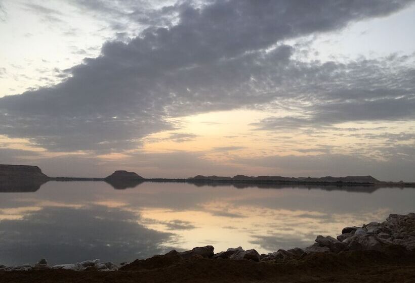 هتل Taghaghien Island Resort