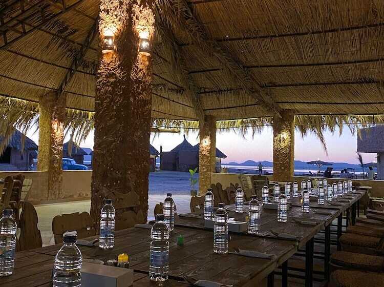 هتل Taghaghien Island Resort